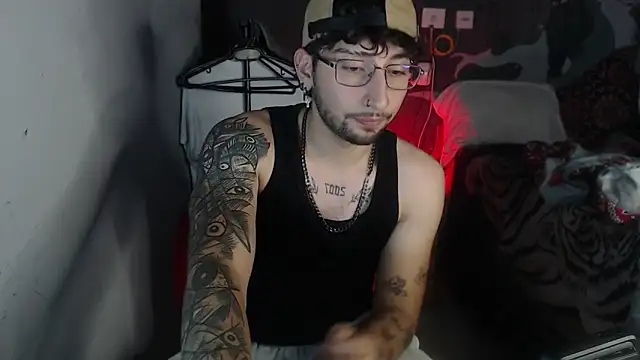 Dereck Dickson online show from November 25, 2025, 4:57 am