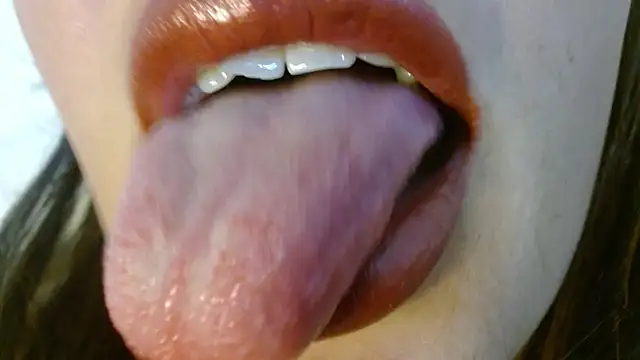 Snapshot of miss_evoleth2 chatting on November 18, 2025, 2:27 am miss evoleth2 online show from November 18, 2025, 2:27 am