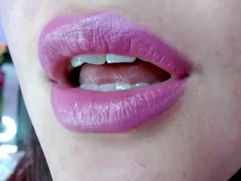 Snapshot of miss_evoleth2 chatting on February 21, 2025, 9:24 am miss evoleth2 online show from February 21, 2025, 9:24 am