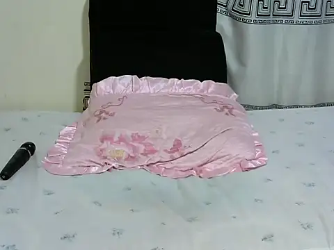 Sassyever online show from December 15, 2025, 12:49 am