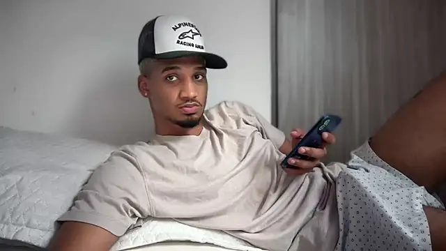 Snapshot of michael_jordanx chatting on February 19, 2025, 6:10 pm michael jordanx online show from February 19, 2025, 6:10 pm