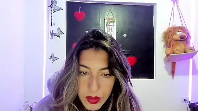 queen-natty online show from February 19, 2025, 1:17 pm