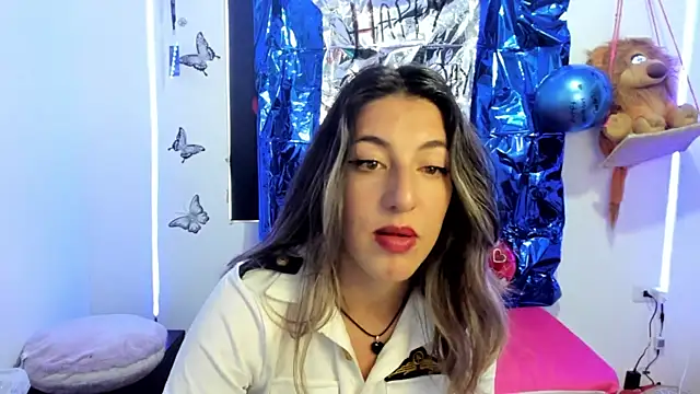 queen-natty online show from March 3, 2025, 4:26 pm