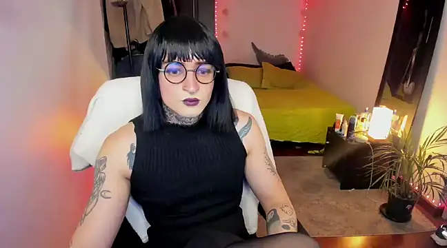 ShiiraVelkor online show from February 25, 2025, 10:15 am