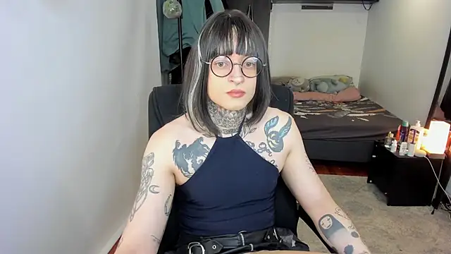 ShiiraVelkor online show from December 20, 2025, 11:24 am