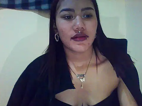Snapshot of TessaSmith chatting on May 28, 2026, 10:59 pm TessaSmith online show from May 28, 2026, 10:59 pm