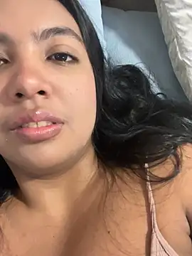 nicole fisherr online show from April 22, 2026, 6:53 am