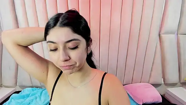 Lucy Anall  online show from March 11, 2026, 10:59 pm