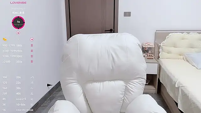 White-Star online show from October 10, 2025, 4:19 pm