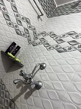 Rahulroy96 online show from December 16, 2024, 5:49 am