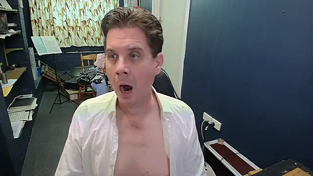 Snapshot of tilobinder chatting on May 22, 2026, 3:10 pm tilobinder online show from May 22, 2026, 3:10 pm