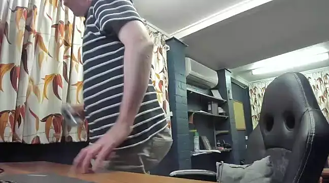 tilobinder online show from January 2, 2025, 1:19 pm