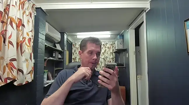 tilobinder online show from January 13, 2025, 2:11 pm