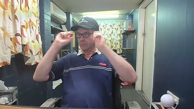 tilobinder online show from November 24, 2025, 2:28 pm