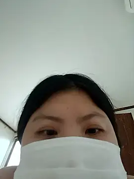 hello098712 online show from October 9, 2025, 2:50 pm