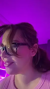 CutiePie3 online show from April 9, 2026, 9:32 pm