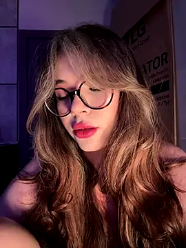 Snapshot of CutiePie3 chatting on September 18, 2025, 11:30 pm CutiePie3 online show from September 18, 2025, 11:30 pm