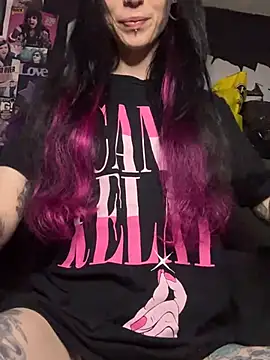 MissMidnightUK online show from March 22, 2026, 11:39 pm