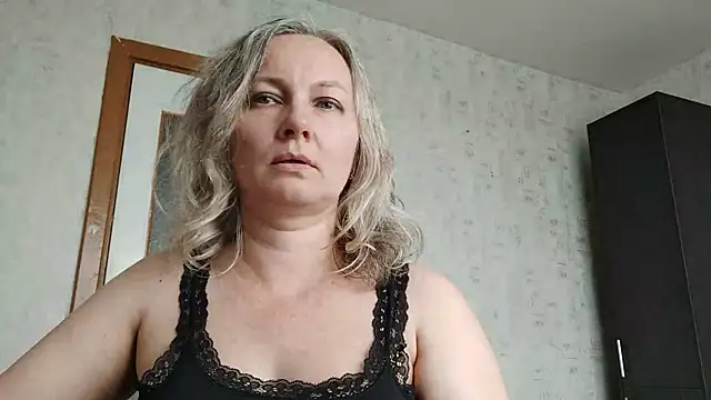 Snapshot of EdithManning chatting on July 20, 2026, 11:34 am EdithManning online show from July 20, 2026, 11:34 am