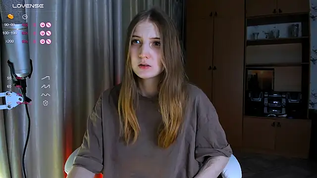 princessaalicc online show from January 5, 2026, 5:27 pm