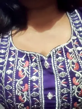 Hot-Anuska online show from October 20, 2025, 7:31 am