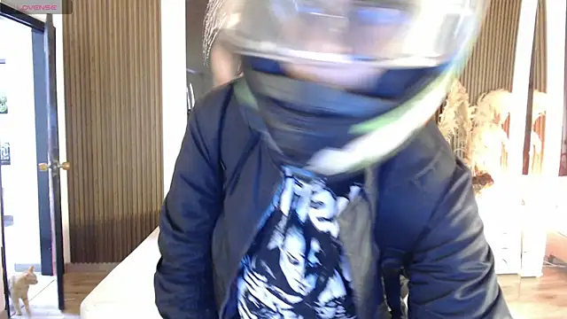 Snapshot of Sam_mansson66 chatting on May 1, 2026, 3:06 pm Sam mansson66 online show from May 1, 2026, 3:06 pm
