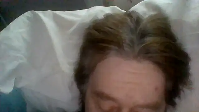 Snapshot of frankie7inch chatting on May 20, 2026, 10:23 am frankie7inch online show from May 20, 2026, 10:23 am