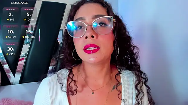 antonelllepiercee online show from March 20, 2025, 3:04 pm