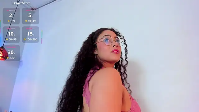 antonelllepiercee online show from March 13, 2025, 2:23 pm