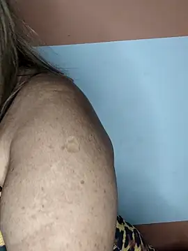 Kasandra Ho online show from September 15, 2025, 6:58 am