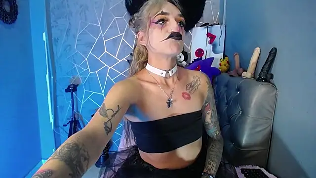 amelierouss online show from October 3, 2025, 2:04 am