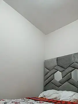 kharoll online show from November 28, 2025, 1:44 pm