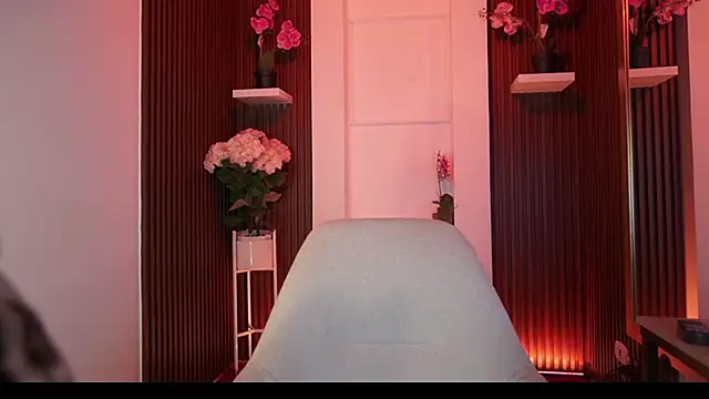 CattleyaScaly online show from October 20, 2025, 7:14 pm