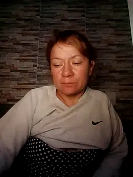 Snapshot of Skylar-Vox- chatting on October 17, 2025, 9:56 am Skylar-Vox- online show from October 17, 2025, 9:56 am