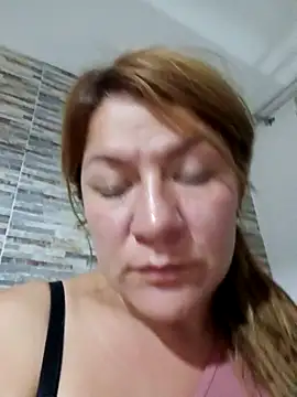 Snapshot of Skylar-Vox- chatting on September 28, 2025, 3:13 am Skylar-Vox- online show from September 28, 2025, 3:13 am