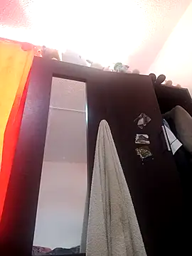 Snapshot of Skylar-Vox- chatting on September 21, 2025, 3:39 pm Skylar-Vox- online show from September 21, 2025, 3:39 pm