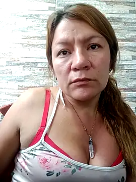 Snapshot of Skylar-Vox- chatting on October 28, 2025, 10:09 pm Skylar-Vox- online show from October 28, 2025, 10:09 pm