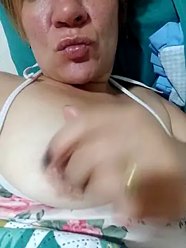 Snapshot of Skylar-Vox- chatting on September 30, 2025, 9:15 am Skylar-Vox- online show from September 30, 2025, 9:15 am