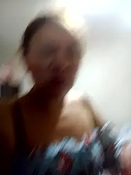 Snapshot of Skylar-Vox- chatting on November 24, 2025, 11:05 pm Skylar-Vox- online show from November 24, 2025, 11:05 pm