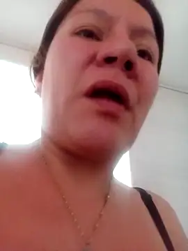 Snapshot of Skylar-Vox- chatting on October 23, 2025, 8:40 pm Skylar-Vox- online show from October 23, 2025, 8:40 pm