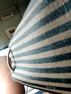 Snapshot of Skylar-Vox- chatting on October 14, 2025, 7:58 pm Skylar-Vox- online show from October 14, 2025, 7:58 pm