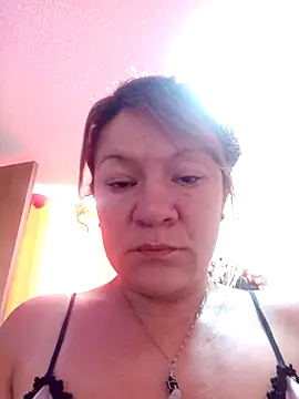 Snapshot of Skylar-Vox- chatting on October 24, 2025, 2:38 pm Skylar-Vox- online show from October 24, 2025, 2:38 pm