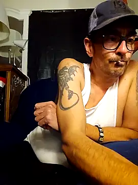 Snapshot of Pumpndeep chatting on April 21, 2026, 7:48 am Pumpndeep online show from April 21, 2026, 7:48 am
