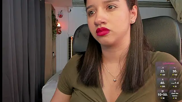 emilyrouxe online show from March 20, 2025, 7:14 pm