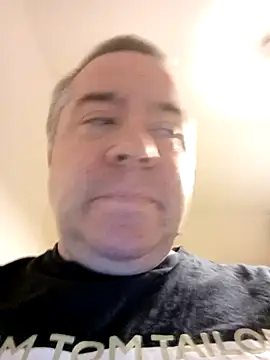 Skyhope84 online show from November 29, 2025, 2:50 pm