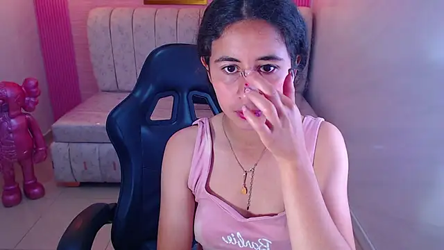 paris sub1  online show from September 27, 2025, 12:55 pm