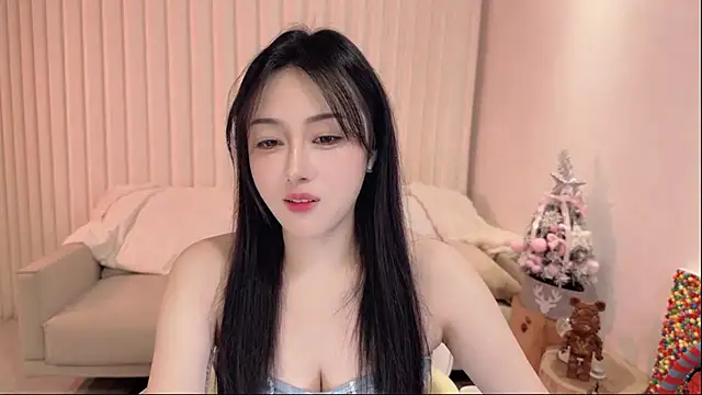 K-moumou online show from March 4, 2025, 4:52 pm