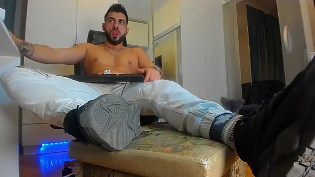 welcometo hell online show from October 11, 2025, 5:36 pm