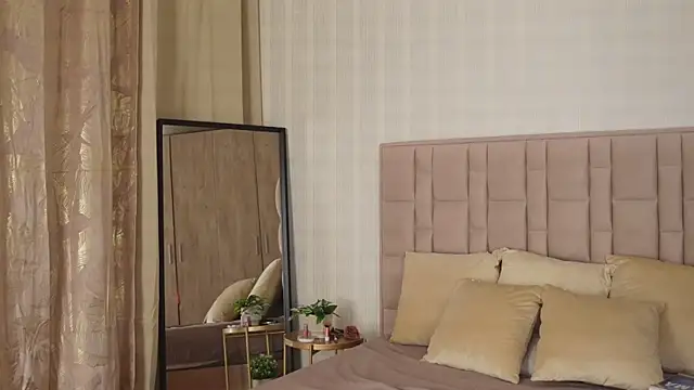 GabyRios online show from March 8, 2025, 12:11 am