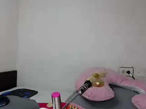 Snapshot of Lunaxx21 chatting on March 15, 2025, 5:41 am Lunaxx21 online show from March 15, 2025, 5:41 am